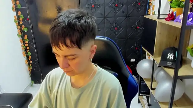  Hannah Hot online show from April 4, 2:32 am