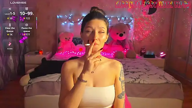 unearthly di online show from October 5, 4:23 pm