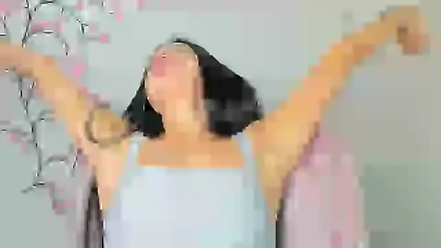 Lune Moon online show from January 8, 6:50 am