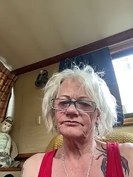 ladyboatlady online show from April 23, 6:21 pm