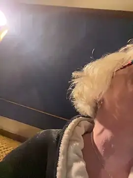 ladyboatlady online show from November 28, 6:38 am