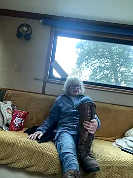 ladyboatlady online show from November 7, 3:39 pm