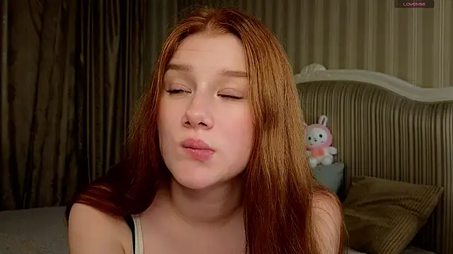 Juuulia  online show from October 10, 12:10 pm