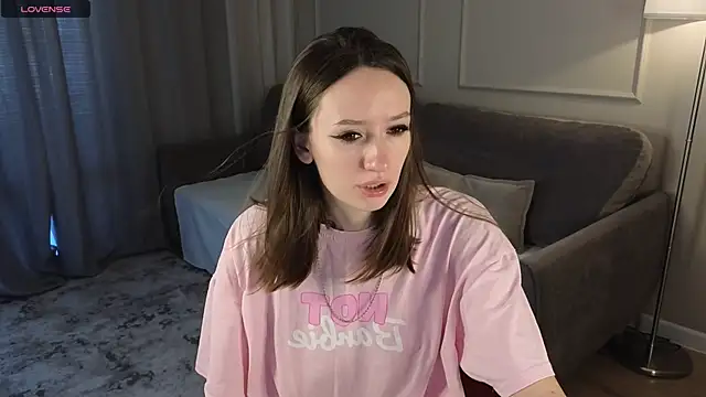 Snapshot of cutienaughtygirl chatting on September 20, 9:18 am cutienaughtygirl online show from September 20, 9:18 am