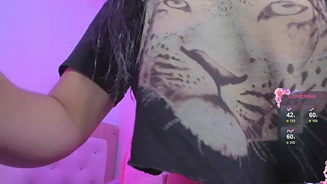 Hadid Jimenez  online show from April 21, 8:49 pm