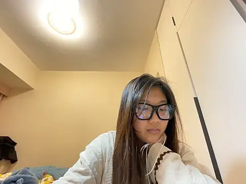 xena0501 online show from December 5, 12:50 pm