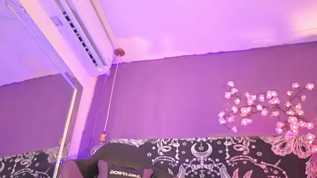 Gaia Gatex online show from February 7, 1:15 pm