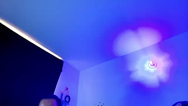 Husbands Horny online show from April 24, 2:20 pm