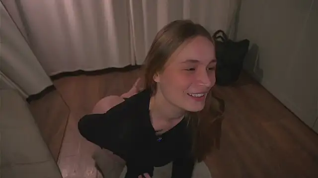 lisa schiele online show from April 20, 8:34 pm