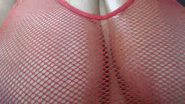 Snapshot of sexyBoobies98 chatting on October 4, 9:52 pm sexyBoobies98 online show from October 4, 9:52 pm