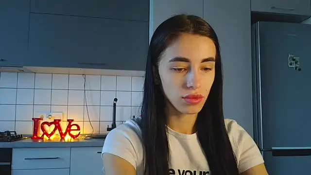 Snapshot of EvaMelnik chatting on September 22, 2:37 pm EvaMelnik online show from September 22, 2:37 pm