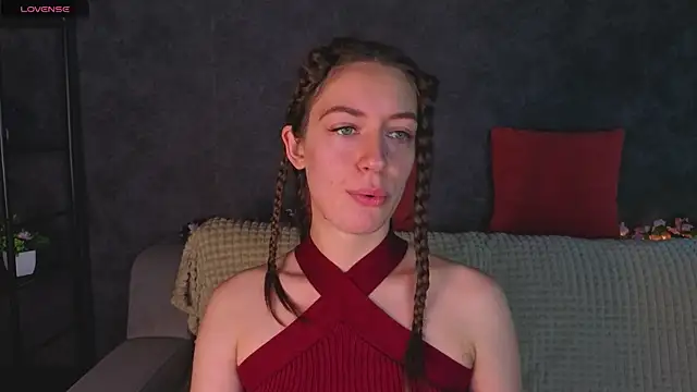 Agnes Wells online show from June 2, 1:06 am