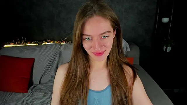 Agnes Wells online show from April 28, 1:25 am