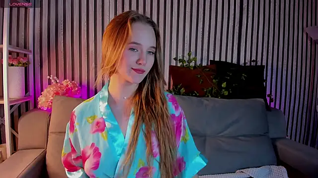 Casey Sweeet online show from April 13, 2:29 pm