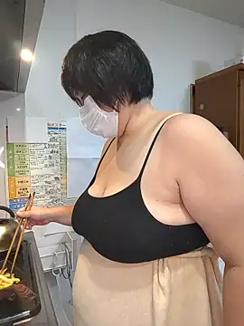 Snapshot of yukari_0011 chatting on September 20, 12:14 pm yukari 0011 online show from September 20, 12:14 pm
