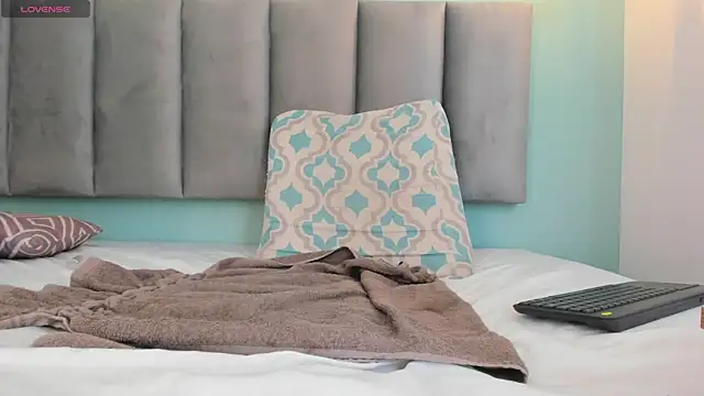 genesis4u online show from November 26, 2:18 pm