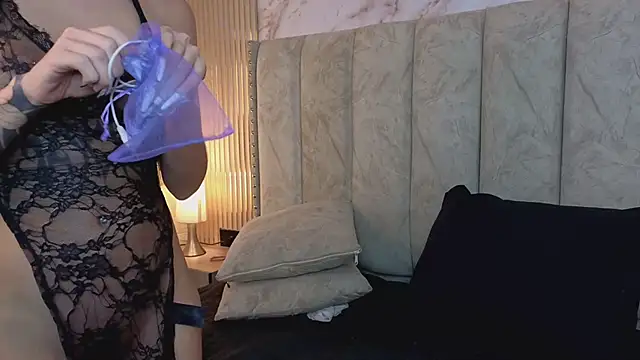 AnastasiaColeman online show from April 25, 7:55 pm