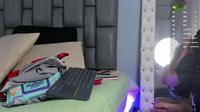  jasmine blush online show from October 28, 2:01 pm