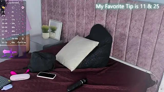  jasmine blush online show from December 3, 1:35 pm