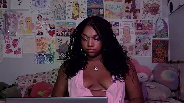 XKimmyGreen online show from June 25, 4:45 am