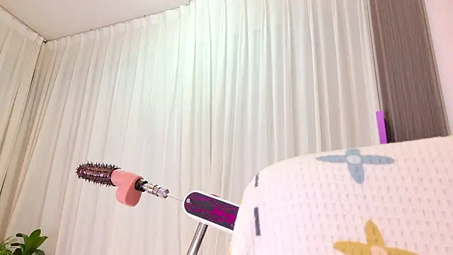 B-Yaya online show from June 20, 1:03 pm