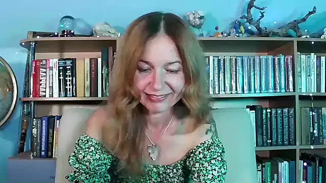 Snapshot of Foxilady357 chatting on September 9, 2:17 pm Foxilady357 online show from September 9, 2:17 pm