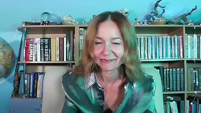 Snapshot of Foxilady357 chatting on September 30, 4:23 pm Foxilady357 online show from September 30, 4:23 pm