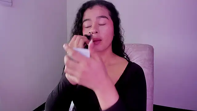 Arianna Jannes online show from November 13, 3:55 pm