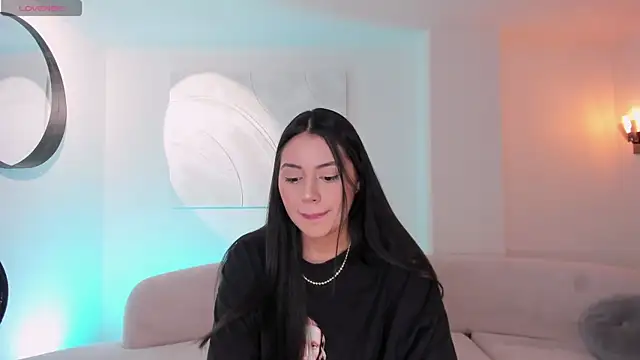 AmbarJames  online show from March 9, 12:19 pm