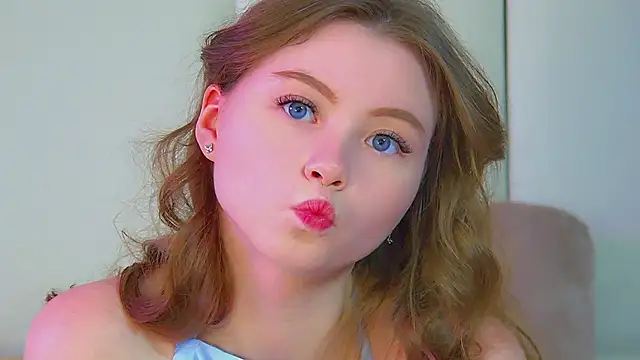 KeiraAsti online show from September 23, 6:17 pm