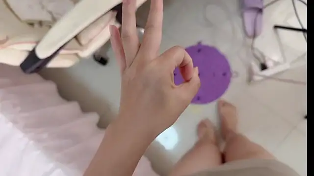 puppy-999 online show from September 15, 5:09 pm