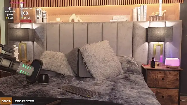 Angelina Dior online show from November 24, 7:05 pm