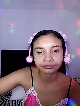 liz7skinny online show from April 20, 9:07 pm