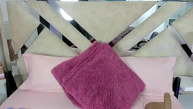 ximena vasquez8 online show from January 16, 3:13 am