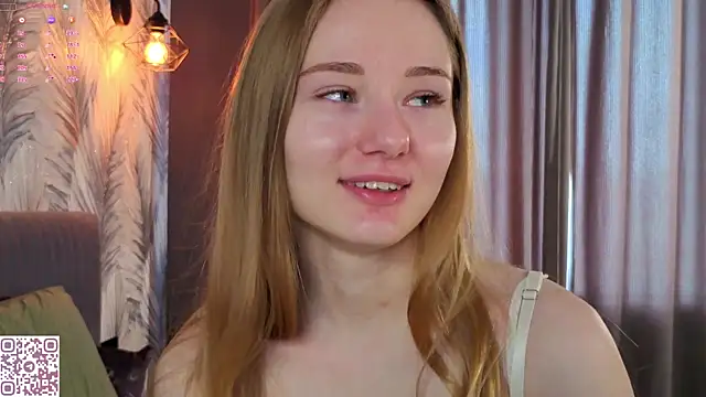 ElvinaRose online show from April 25, 4:37 am