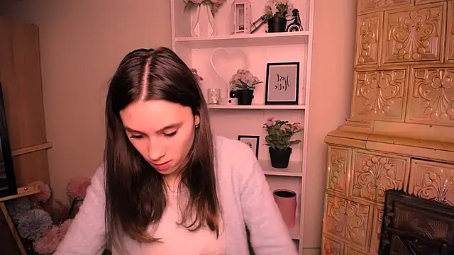 RosaRay  online show from April 25, 6:49 am