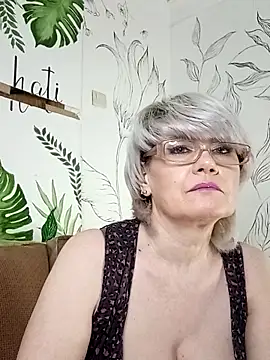 Catty Lady online show from April 10, 7:53 pm