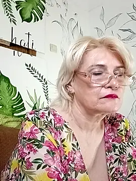 Catty Lady online show from June 9, 7:35 pm