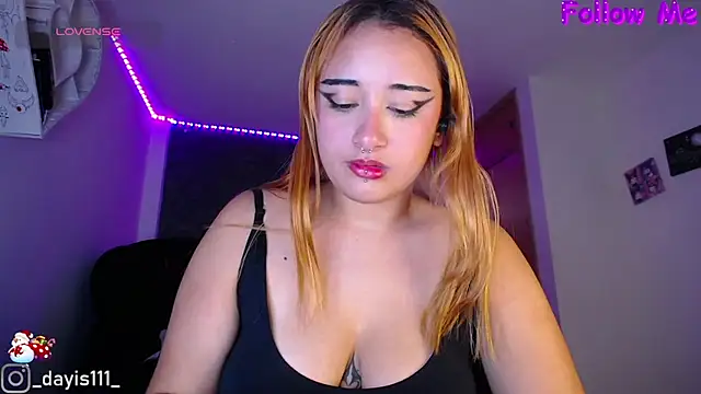 dayis sweet online show from December 3, 2:14 am