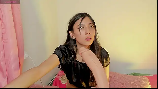 Alanaloiiss  online show from February 20, 6:48 am