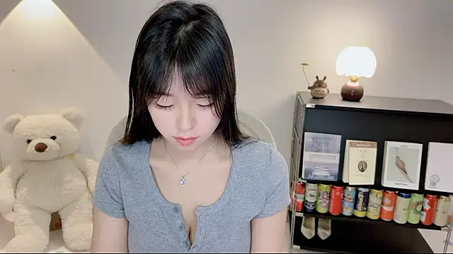 Onechestnut online show from June 11, 3:58 am