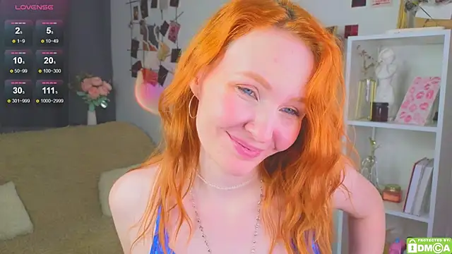 JoyceJones online show from October 4, 10:03 pm