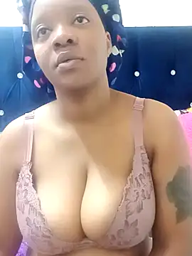 Snapshot of SexyMellon chatting on October 13, 2:20 pm SexyMellon online show from October 13, 2:20 pm