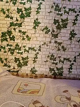 yaraa49 online show from April 25, 2:03 pm