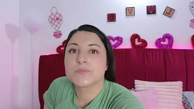 cuteeimy online show from February 14, 5:48 pm