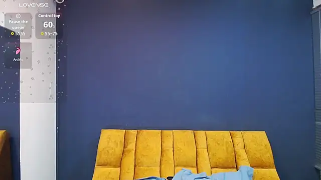 KendraaSimons online show from April 24, 7:38 pm