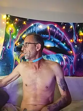 we are fucking serious online show from June 3, 11:32 pm