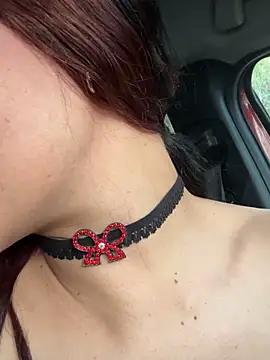 Scaarlettfox online show from September 18, 9:02 pm