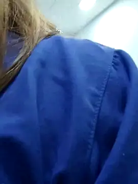 Sweetheart Claire online show from April 6, 7:31 am