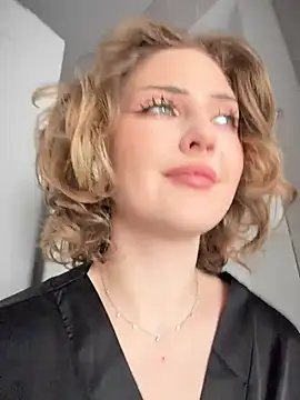 KellyKeler online show from June 8, 10:16 am